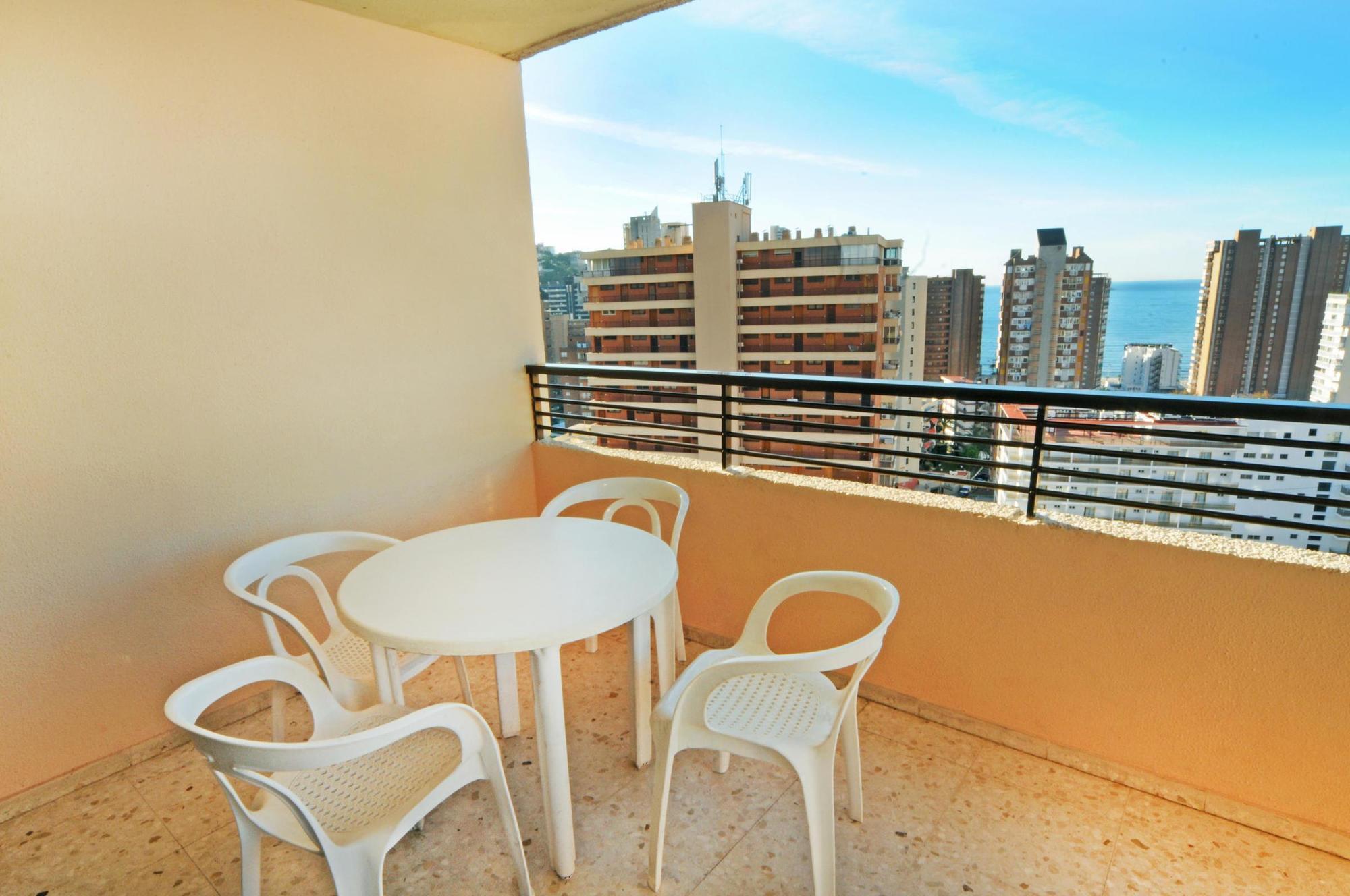 Halley Hotel & Apartments Affiliated By Melia Benidorm Eksteriør bilde