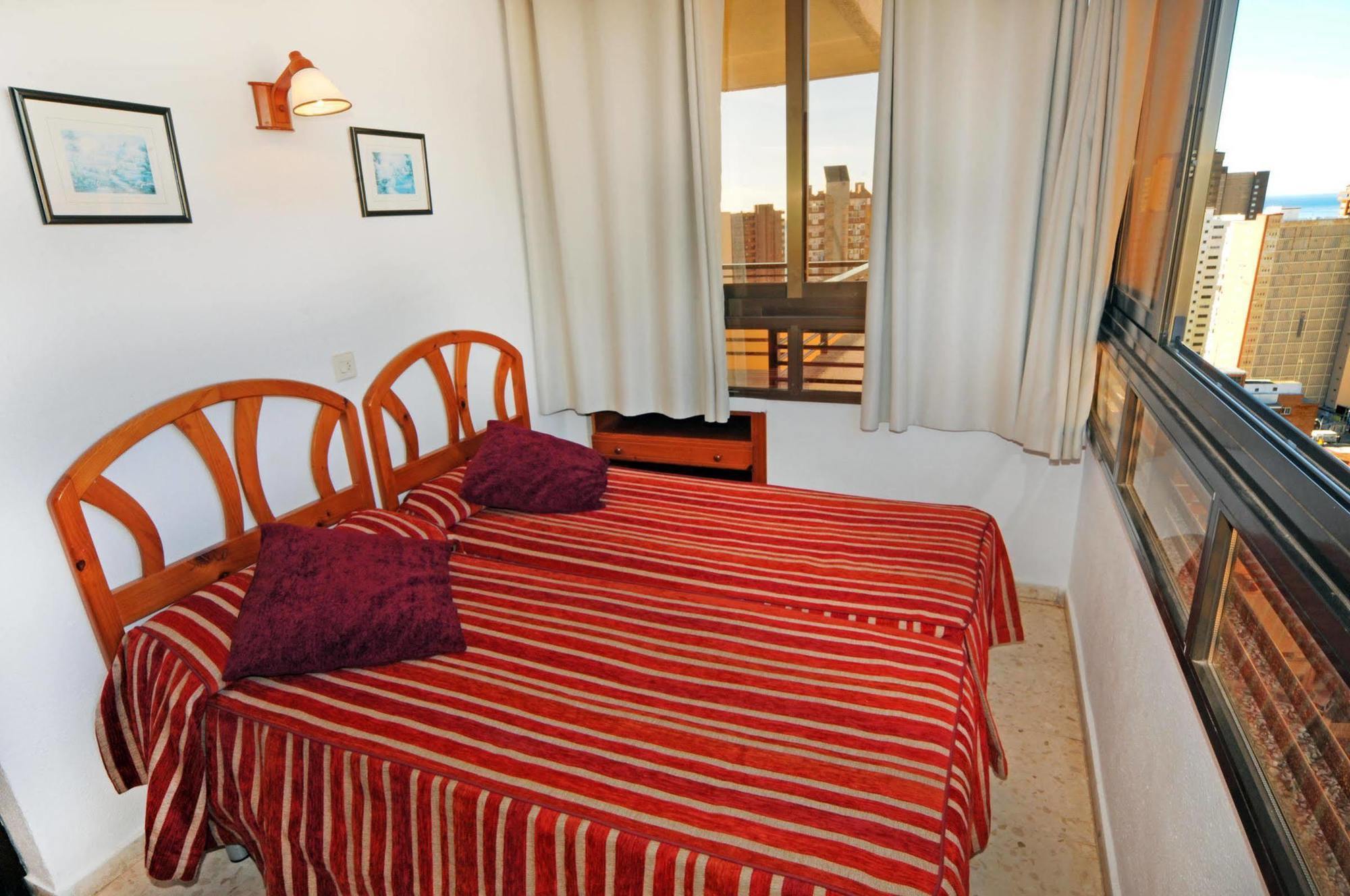 Halley Hotel & Apartments Affiliated By Melia Benidorm Eksteriør bilde